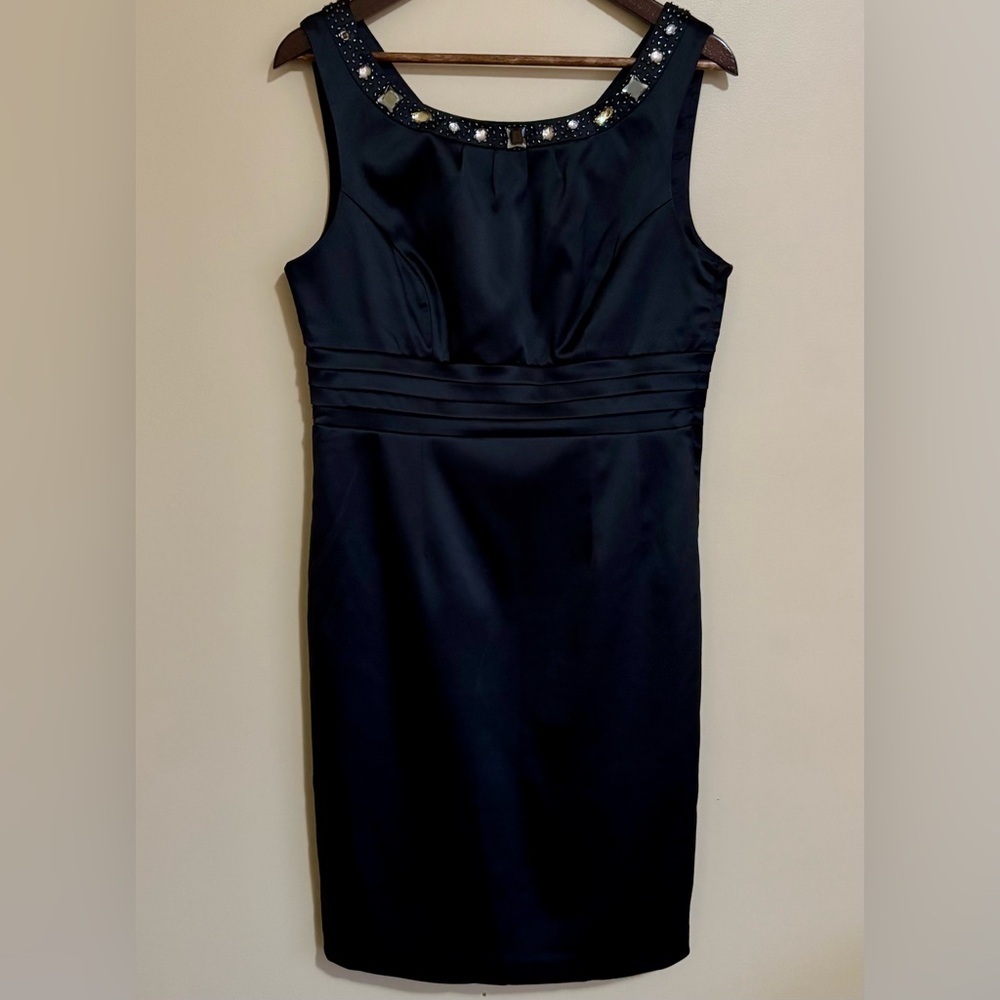 RW&CO.| Black Satin Cocktail Event Dress with Sparkling Gem Rhinestones Sz 12 - Picture 2 of 10